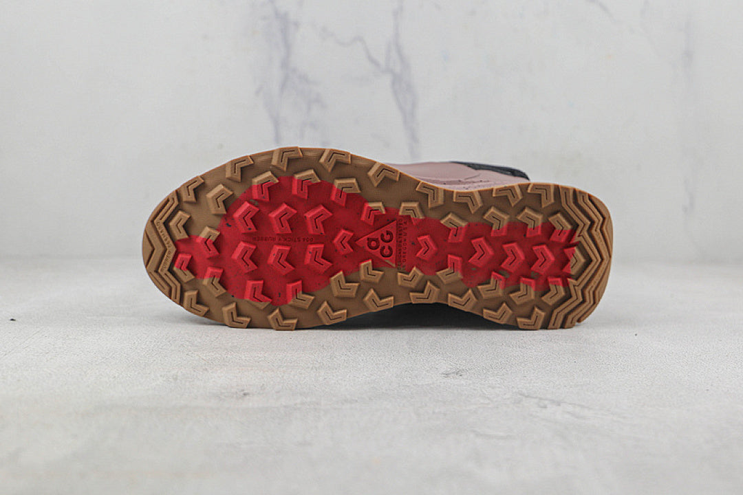 ACG MOUNTAIN FLY LOW GTX SE BLACK/RED/PURPLE
