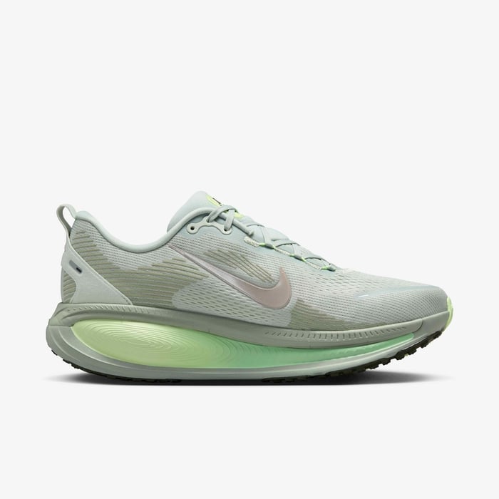 Nike Vomero 18