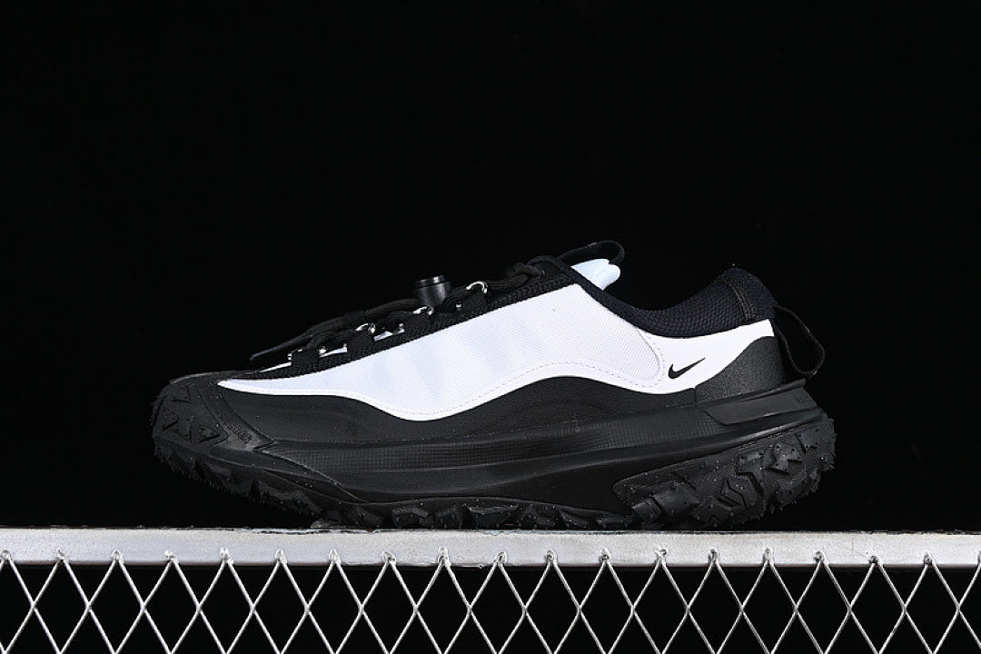 ACG MOUNTAIN FLY 2 LOW SP BLACK/BLACK/WHITE