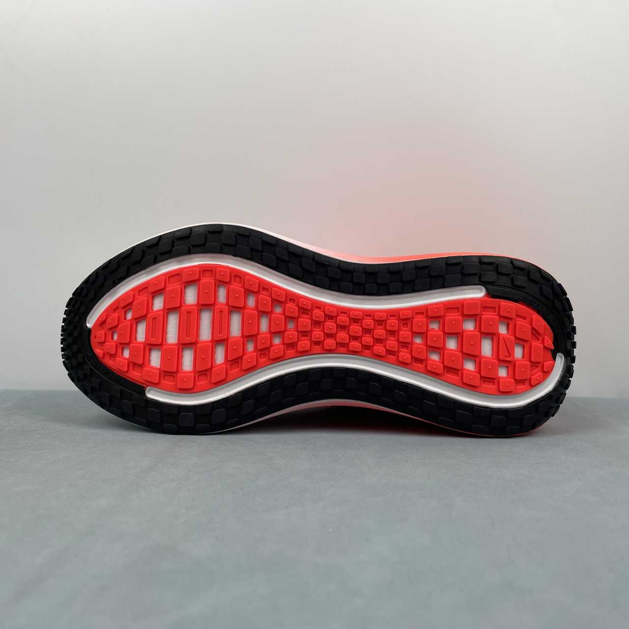 Nike Zoom Vomero PLUS 35-46