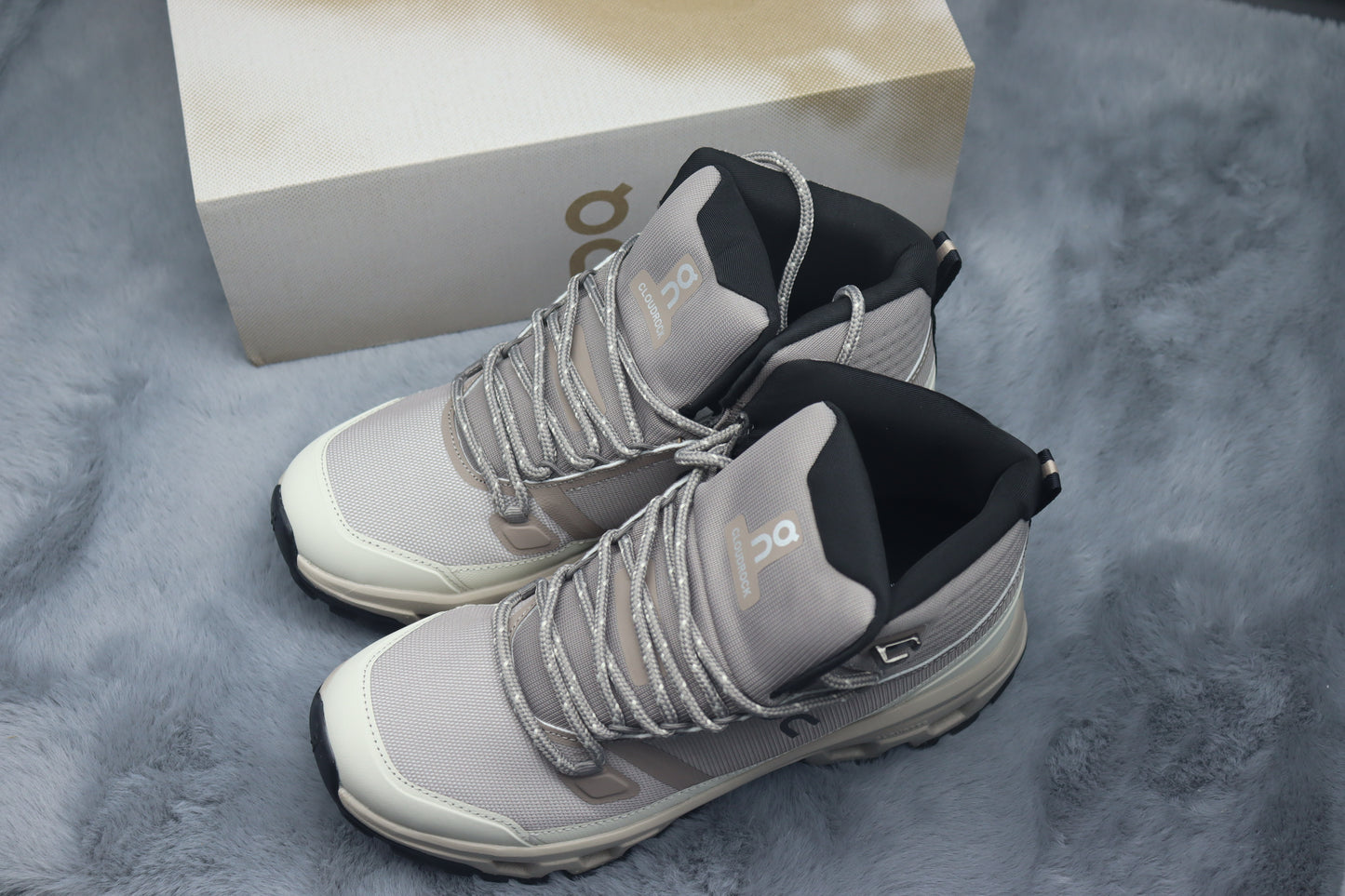 ONCLOUD ROCK LOW WATER PROOF
