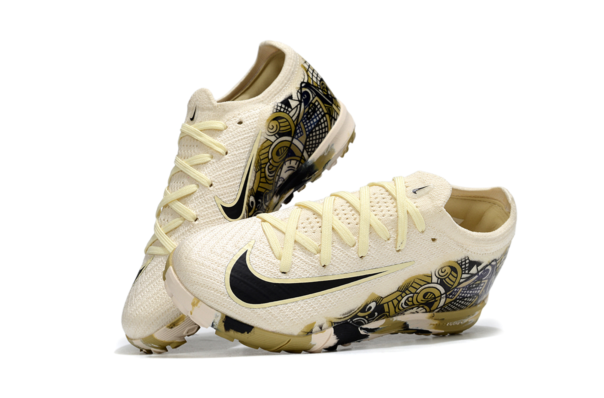 KIDS FOOTBALL SHOES FRO SIZES 30 - 35