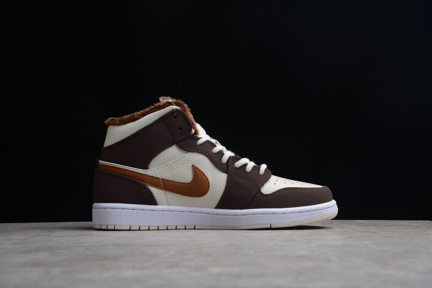 Air jordan mid teddy brown