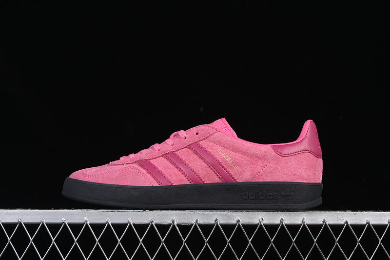 ORIGIALS GAZELLE INDOOR PINK FUSION/WILD PINE/CARBON