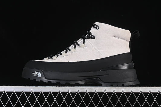 THE NORTH FACE WATER PROOF SHOESES