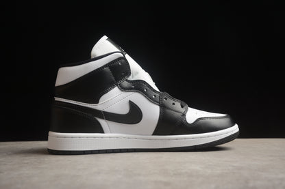 Air jordan mid classical black