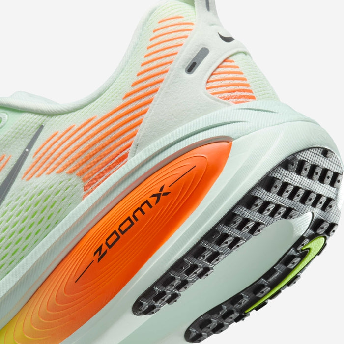 Nike Vomero 18