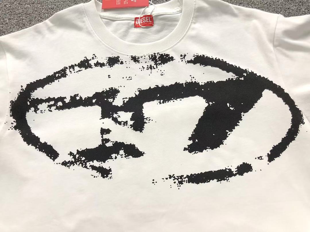 DIESEL T-SHIRT 3205184517