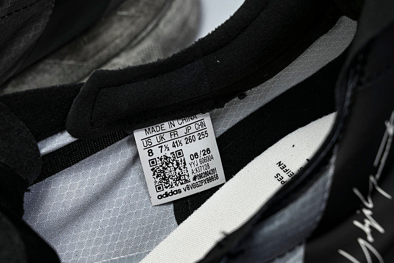 KI7128 Y-3 ADIOS PRO 4 BLACK/OFF WHITE/GREY FIVE