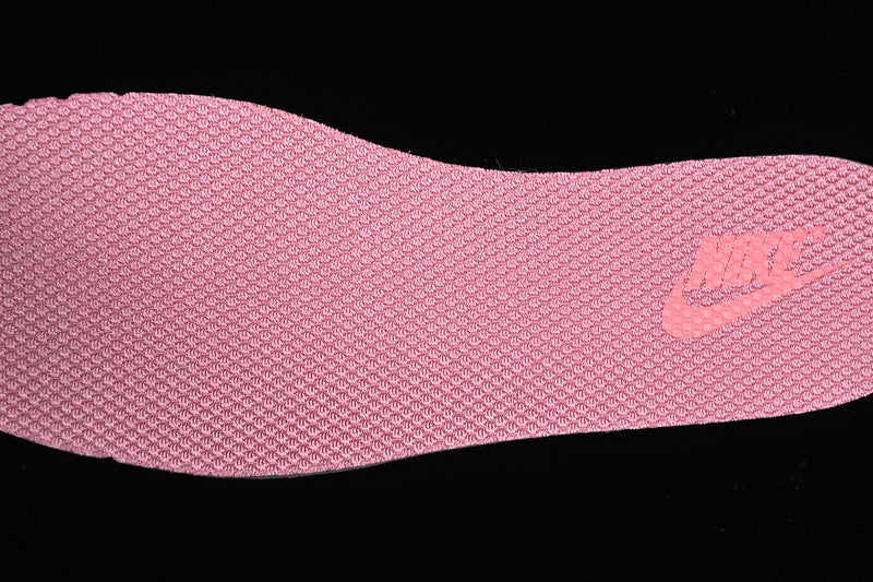 DUNK LOW LX BARBIE PINK FOAM/PALE VANILLA/BLACK/LOTUS PINK