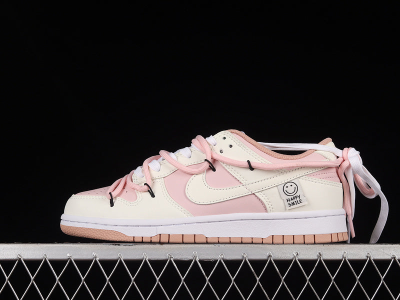 【300】[DD1503-118]-[DUNK LOW WHITE/PINK]-[WOMAN:36-41]