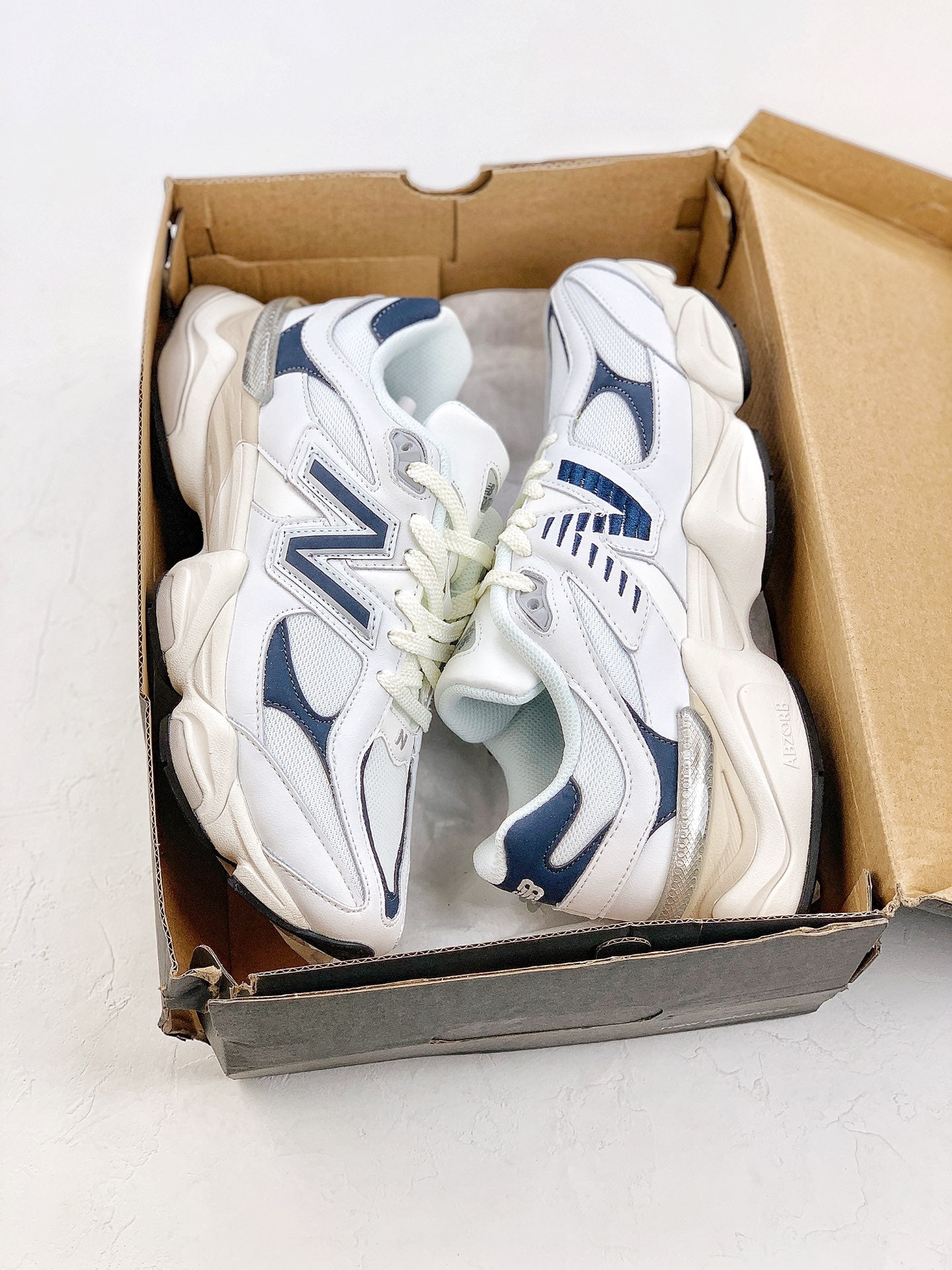 New Balance NB 9060 White/Navy