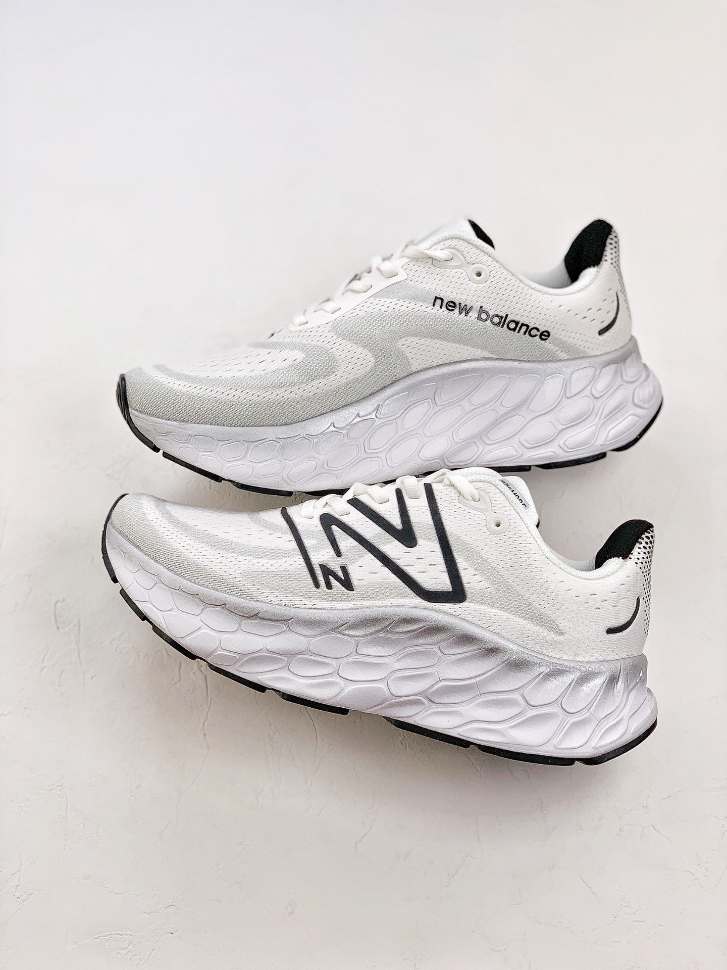 New Balance NB Fresh Foam X More v4 White Black