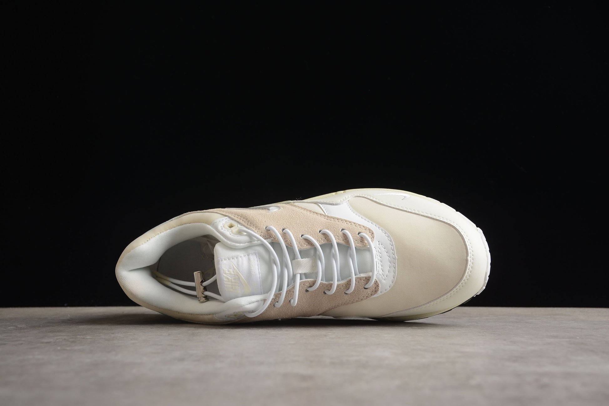 Nike Air max 1 creme