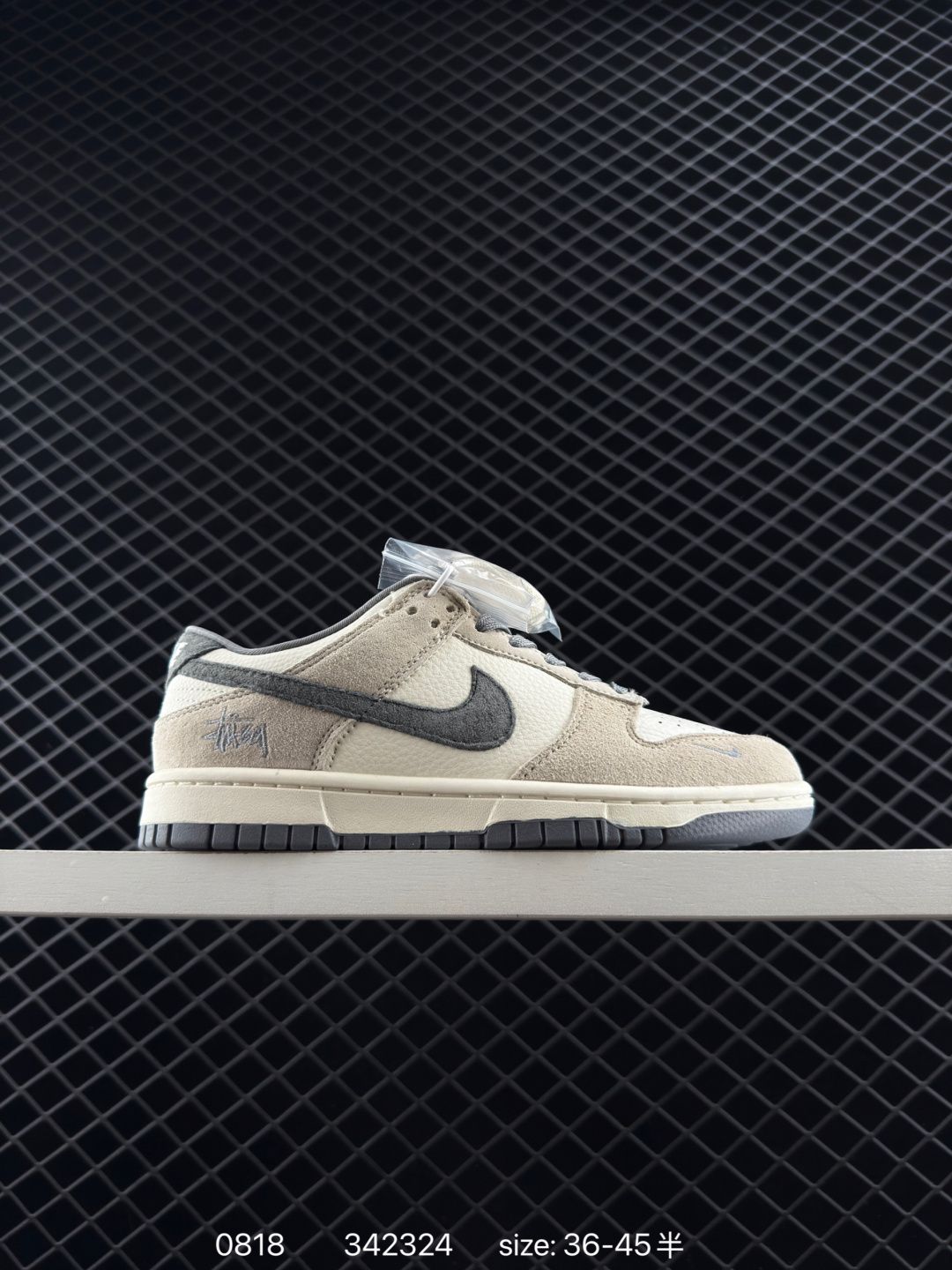 Nike NK Dunk Low Retro DIY low-top casual sports shoes Original head layer material The materials are absolutely unambiguous. Exclusive version steaming processing brings better visual and foot experience. Cleanliness Electric embroidery craftsmanship The leather is clean and cut without any burrs. The details are perfect