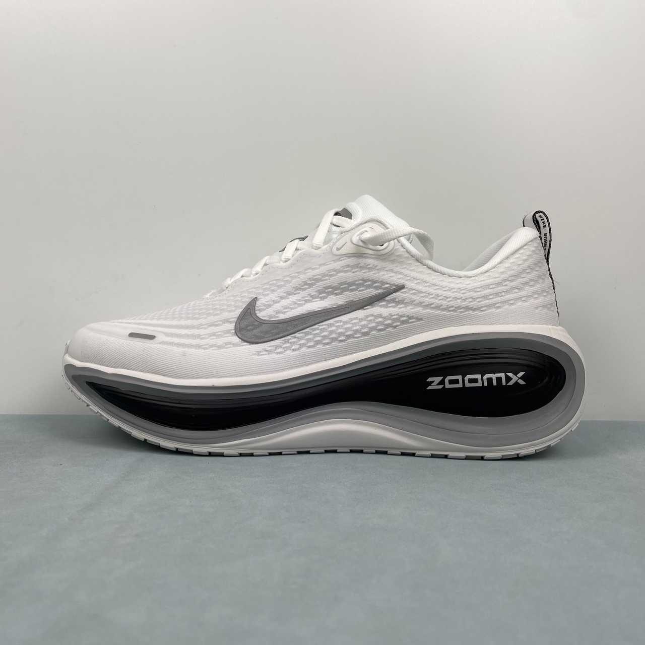 Nike Zoom Vomero PLUS 35-46
