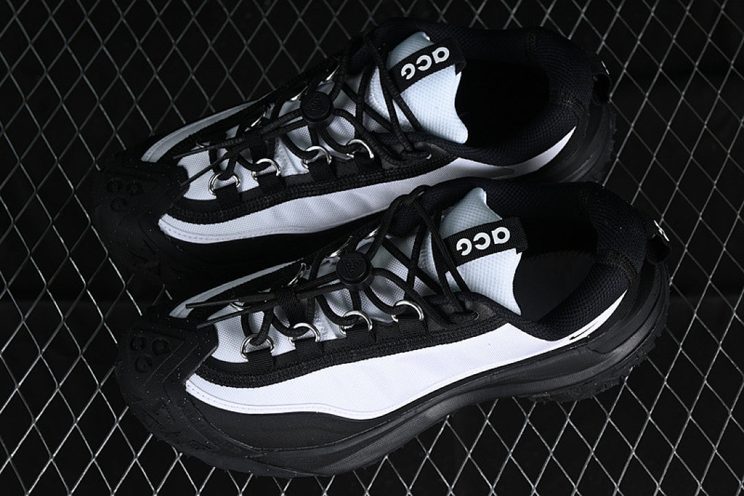 ACG MOUNTAIN FLY 2 LOW SP BLACK/BLACK/WHITE