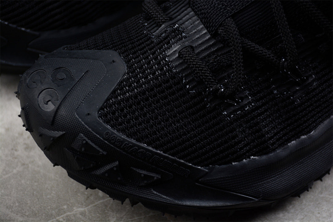 ACG MOUNTAIN FLY 2 LOW BLACK/BLACK/BLACK