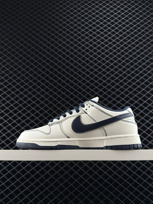 NIKE Dunk Low Retro "DIY