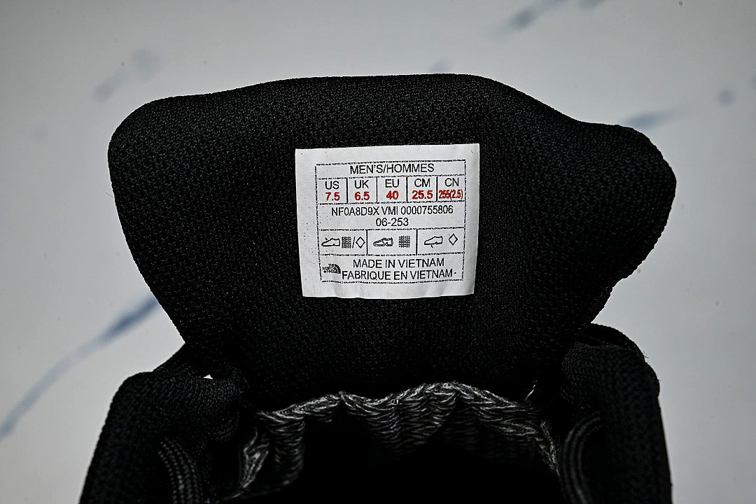 EFASTPACK ULTRA GORE-TEX BLACK/BLACK/BLACK