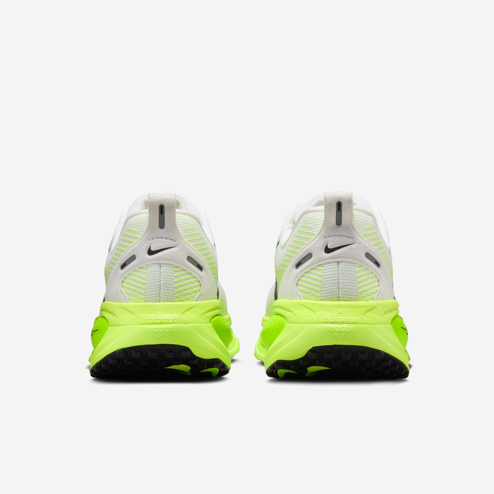 Nike Vomero 18