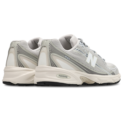 New Balance 740