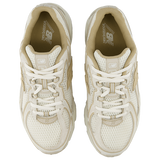 New Balance 740