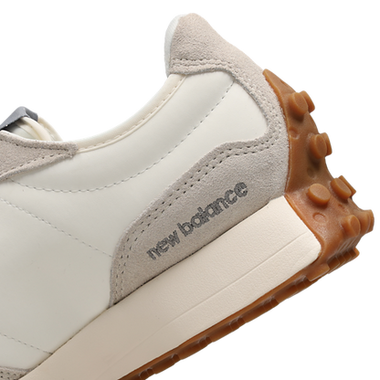 New Balance 327