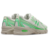 New Balance 740