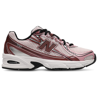 New Balance 740