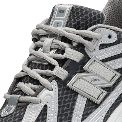 New Balance 1906R