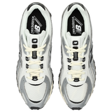 New Balance 204L