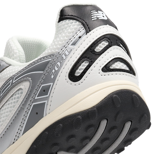 New Balance 204L