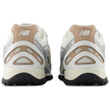New Balance 204L