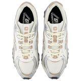 New Balance 204L