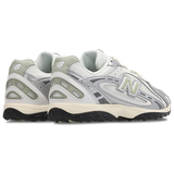 New Balance 204L