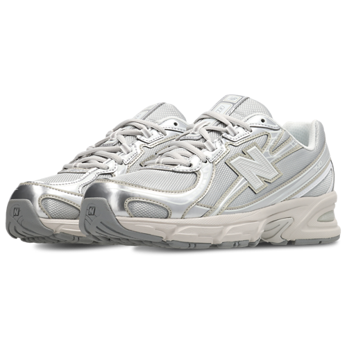 New Balance 740