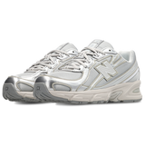 New Balance 740