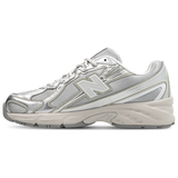 New Balance 740