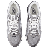 New Balance 204L