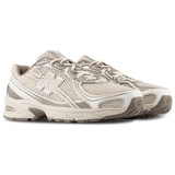 New Balance 740
