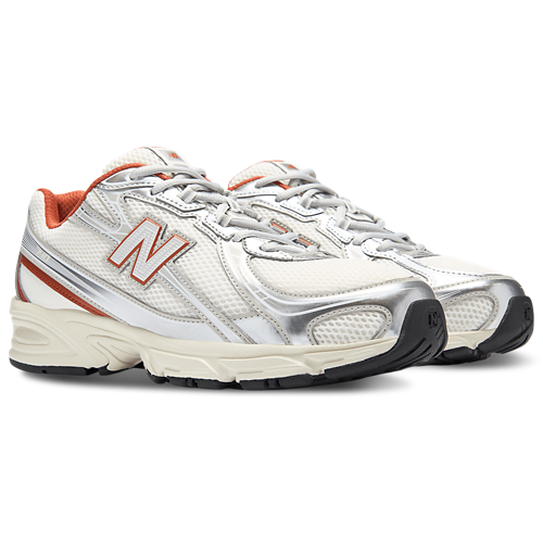 New Balance 740