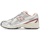 New Balance 740