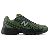 New Balance 740