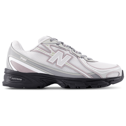 New Balance 740
