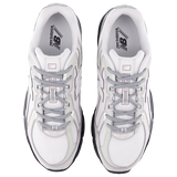 New Balance 740