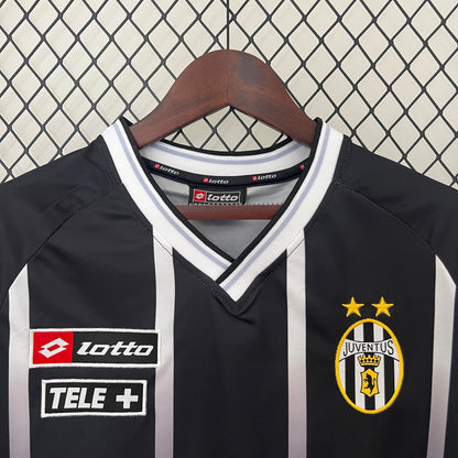 Retro Juventus 00/01 Black S-XXL8