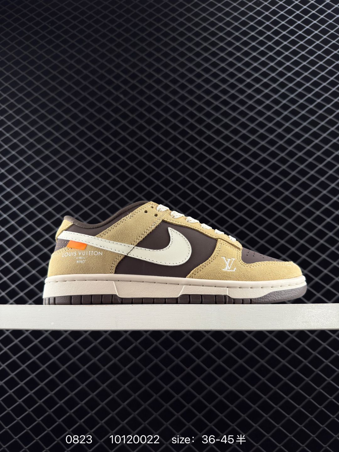Nike Dunk Low Retro ‘DIY high-end customization’ Nike low-top casual sports shoes Original head layer material The materials are absolutely unambiguous. Exclusive version steaming processing brings a better visual and foot experience Cleanliness Electric embroidery craftsmanship The leather is clean and cut without any