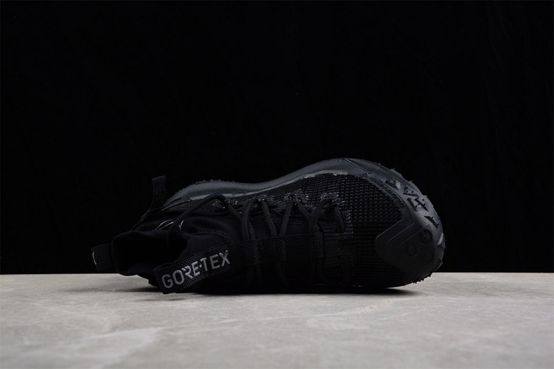 ACG MOUNTAIN FLY 2 LOW BLACK/BLACK/BLACK