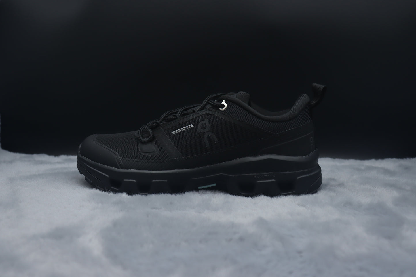 ONCLOUD ROCK LOW WATER PROOF